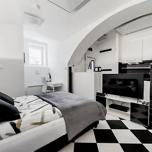  Appartement Black And White Slovénie